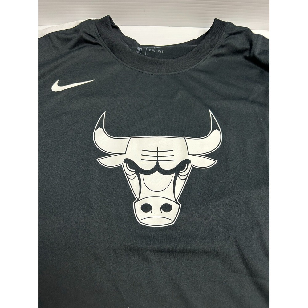 New Nike NBA Chicago Bulls Dri-Fit Black White Pullover Size XLT CU0163-010 - Picture 2 of 10
